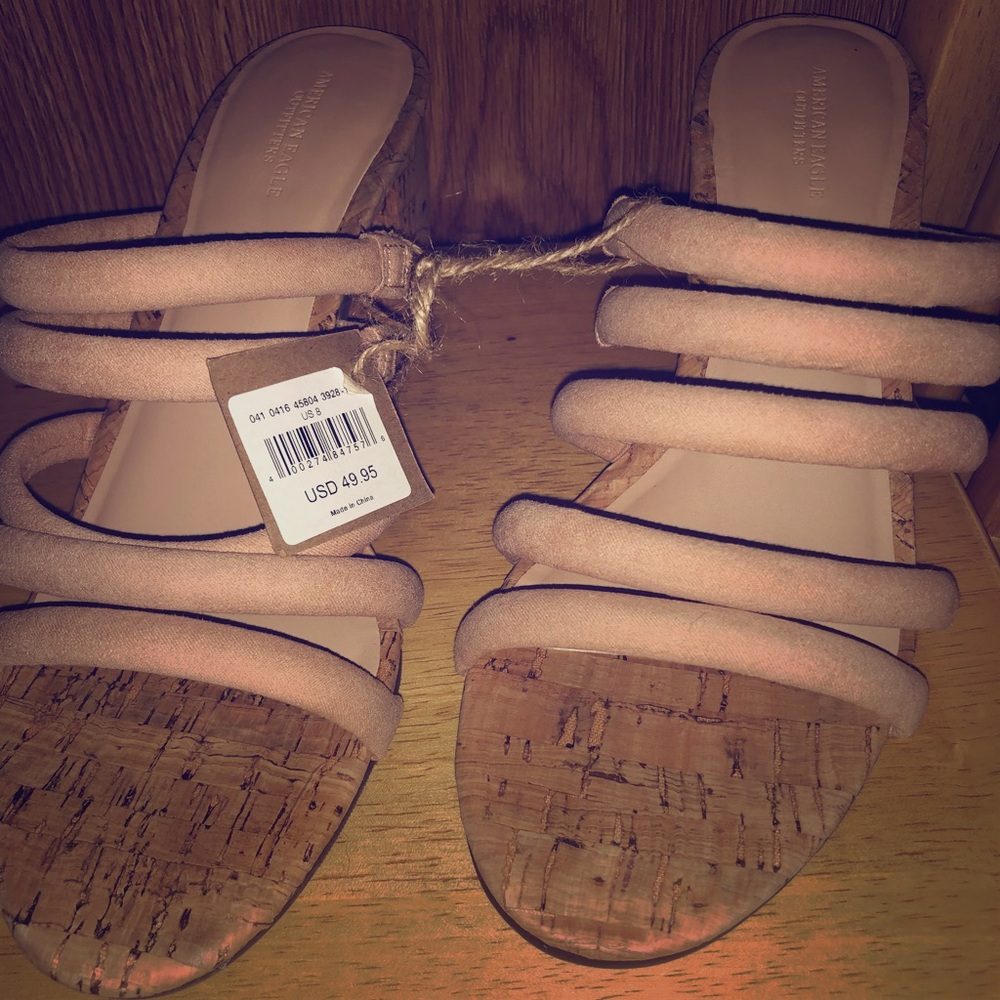 American Eagle sandals BNWT